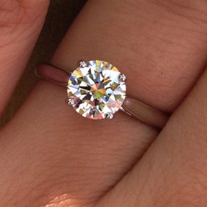 1 carat  G-VVS2 GIA certified Four-Prong Solitaire Engagement Ring