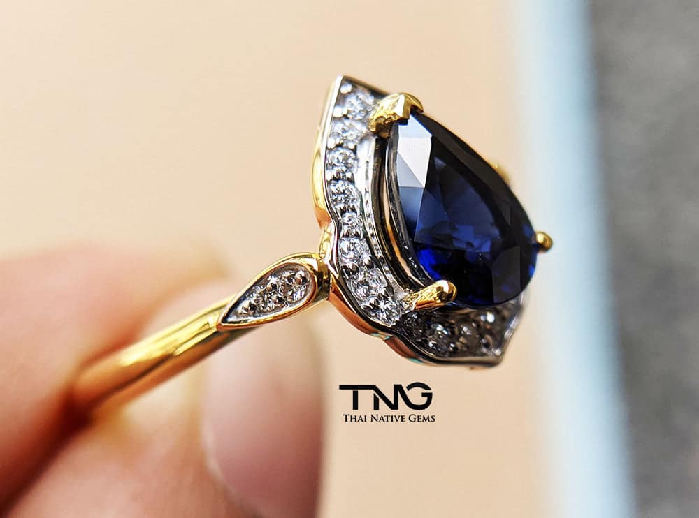 Pear Shape Blue Sapphire Diamond Yellow & White Gold Ring