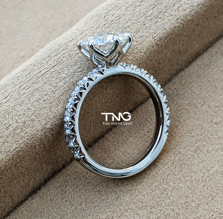 2 carat Lab Grown Diamond Ring Bangkok Thailand