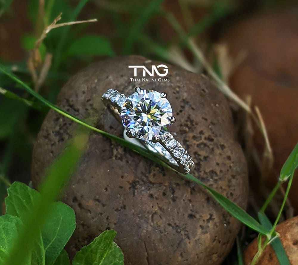 2 carat Lab Grown Diamond Platinum PT950 Engagement Ring